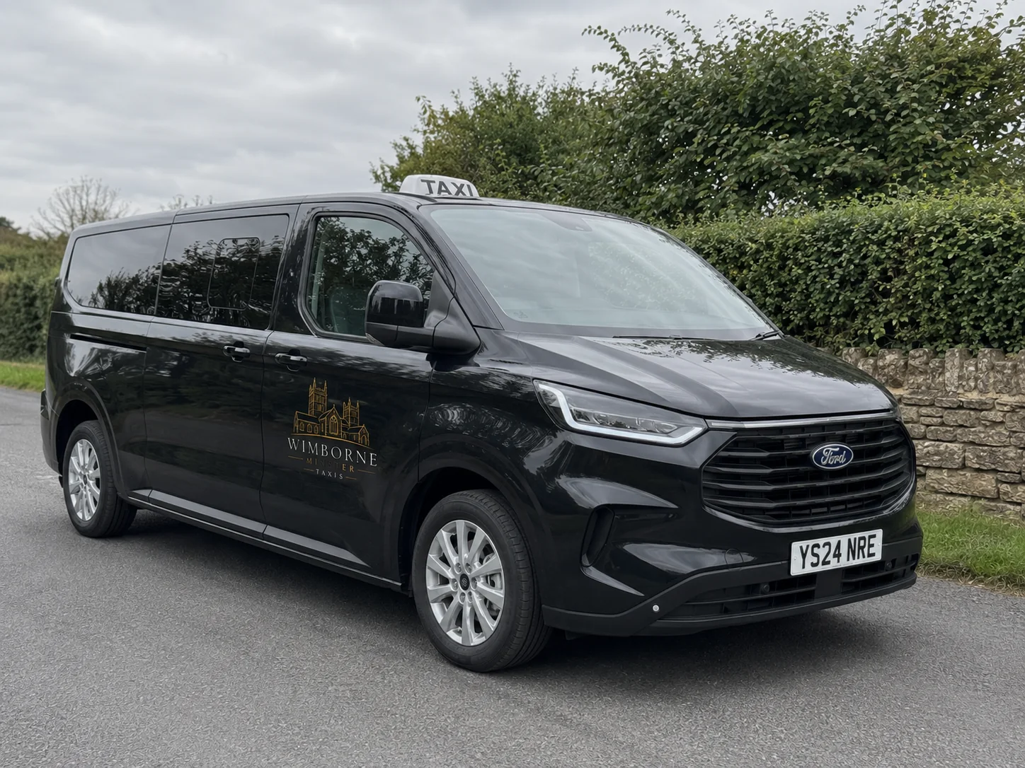 9-Seater Taxi for Wimborne taxi bookings